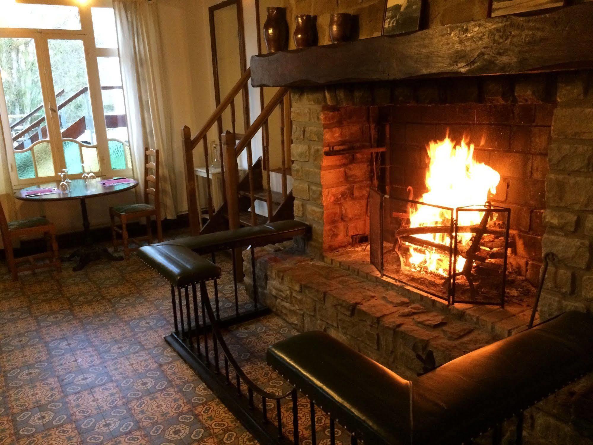 Auberge Du Moulin D'Audenfort Audrehem 外观 照片